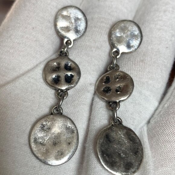 Chicos Silver Tone Hammered Discs Earrings Necklace Set Textured Boho Neutral - Picture 8 of 11